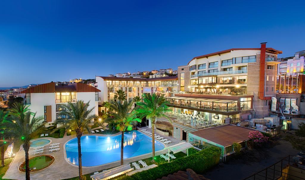 Piril Hotel Thermal&Beauty Spa Çeşme Zewnętrze zdjęcie